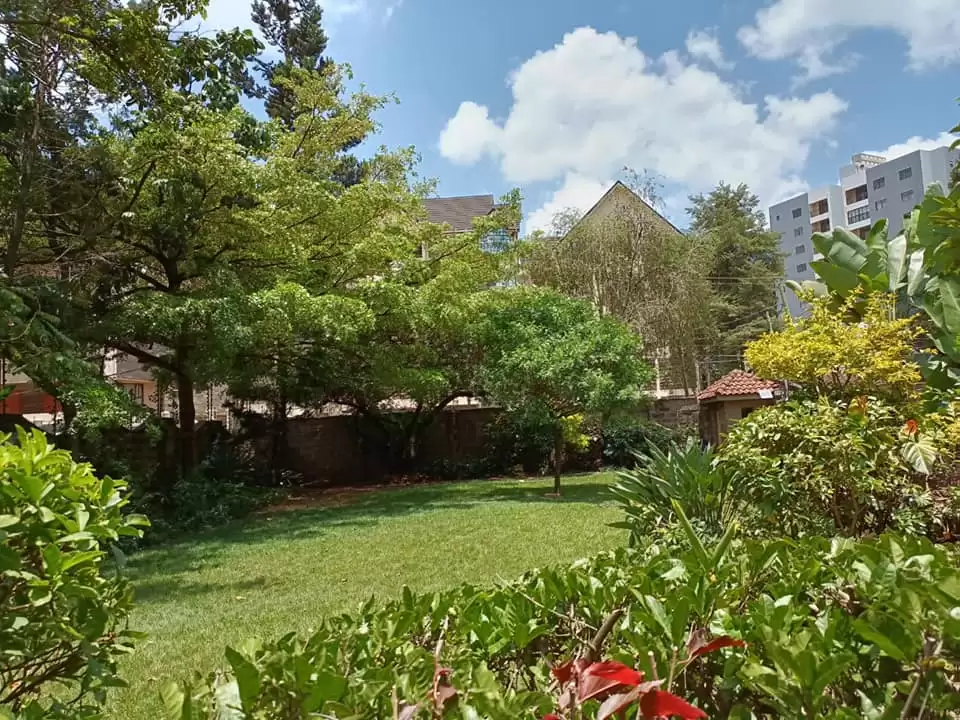 7 bedroom commercial office house for rent in Kileleshwa Image