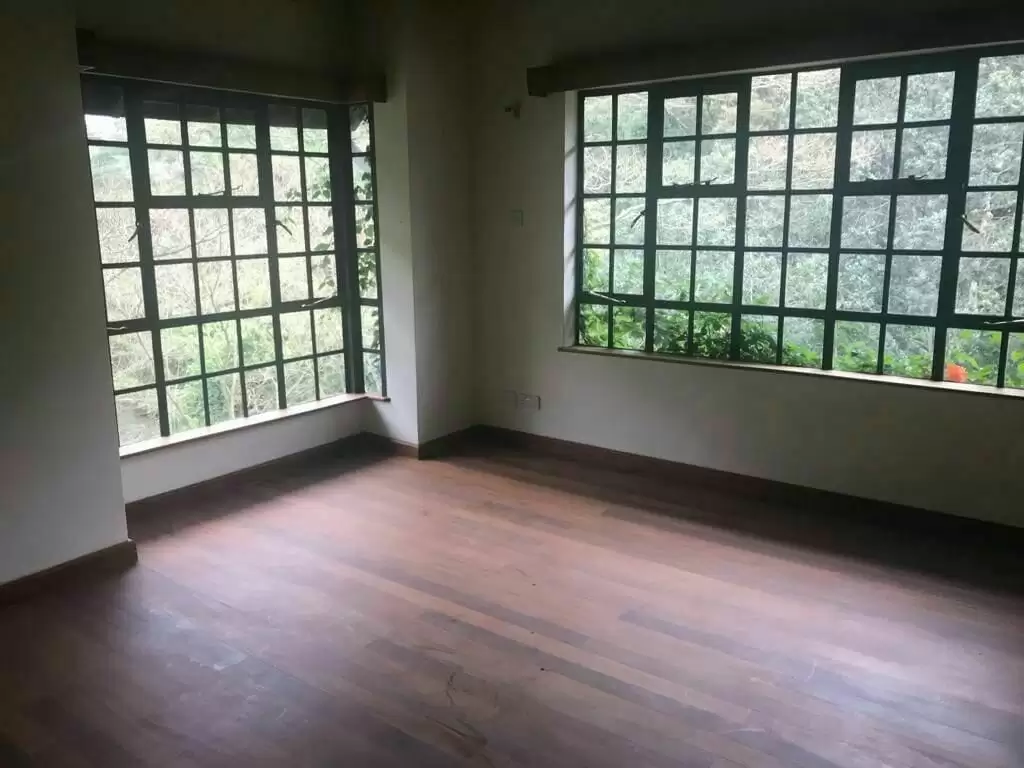 8 bedroom bungalow for rent in Kilimani Image