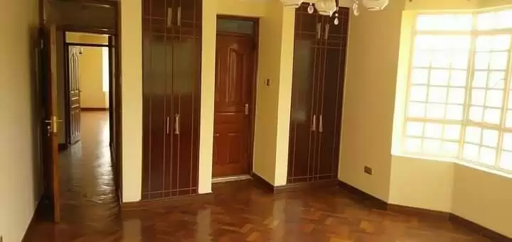 8 bedroom house for rent in Nyari Image