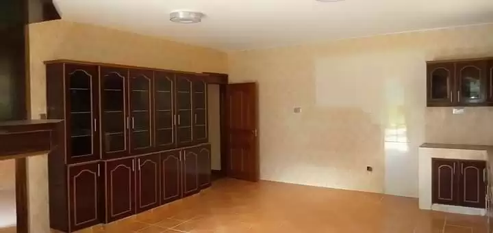 8 bedroom house for rent in Nyari Image