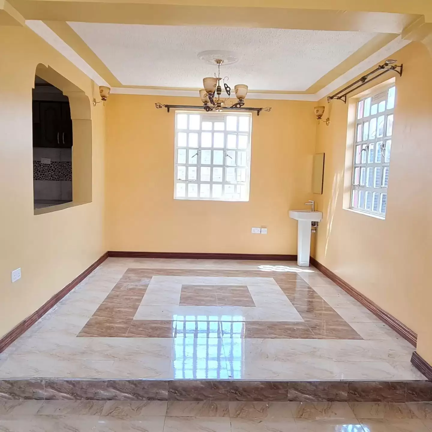 Eastern bypass Ruiru 5 bedroom mansion for rent Image