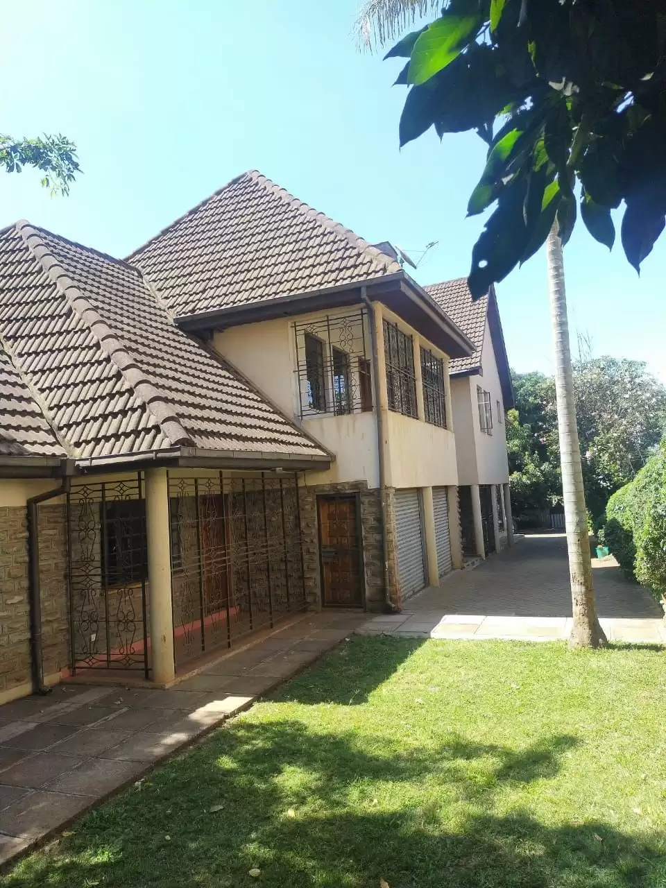 exquisite t bedroom mansion for sale in Old Runda Image