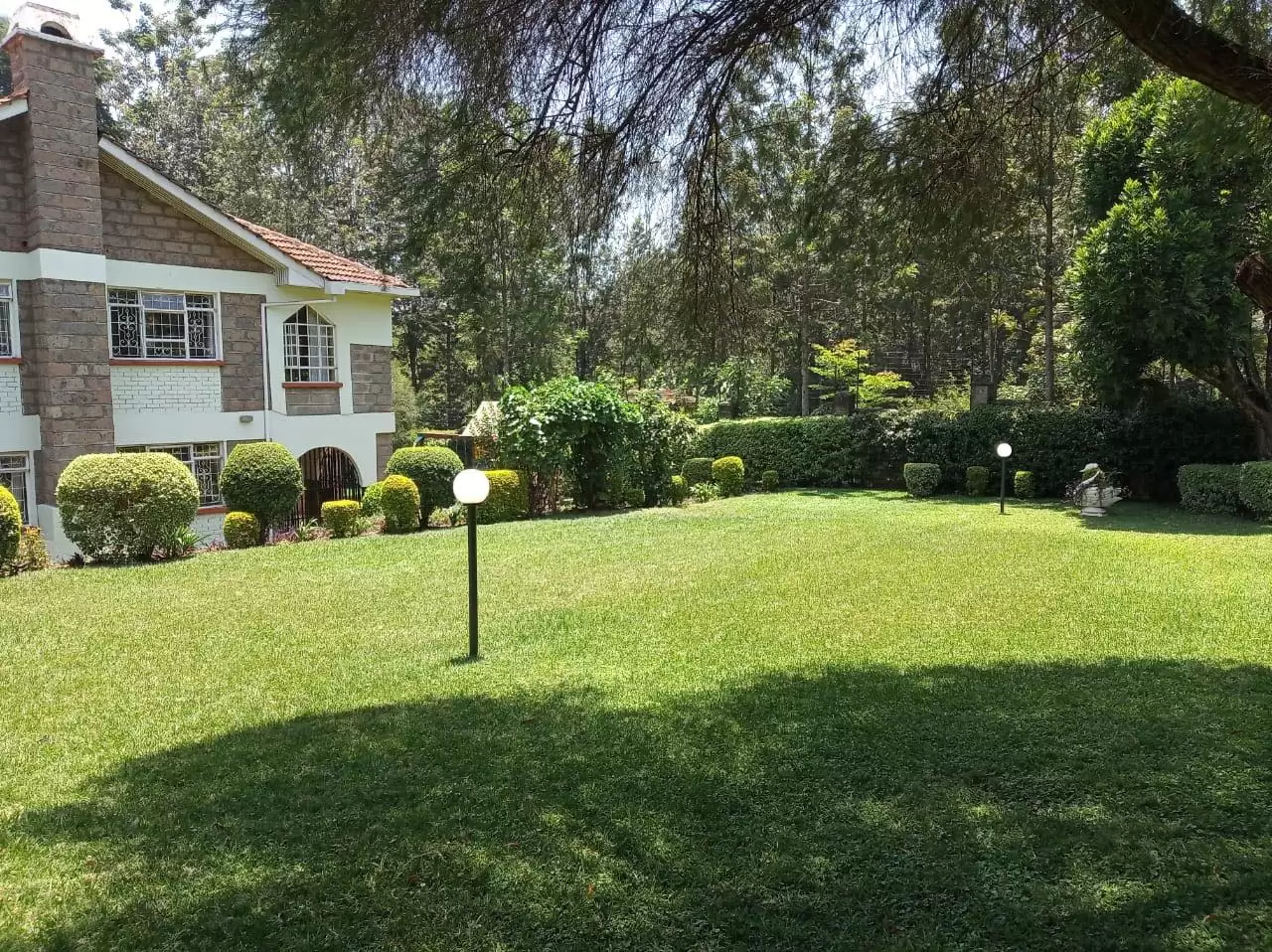 Rosslyn Nairobi 4 bedroom mansion for rent Image