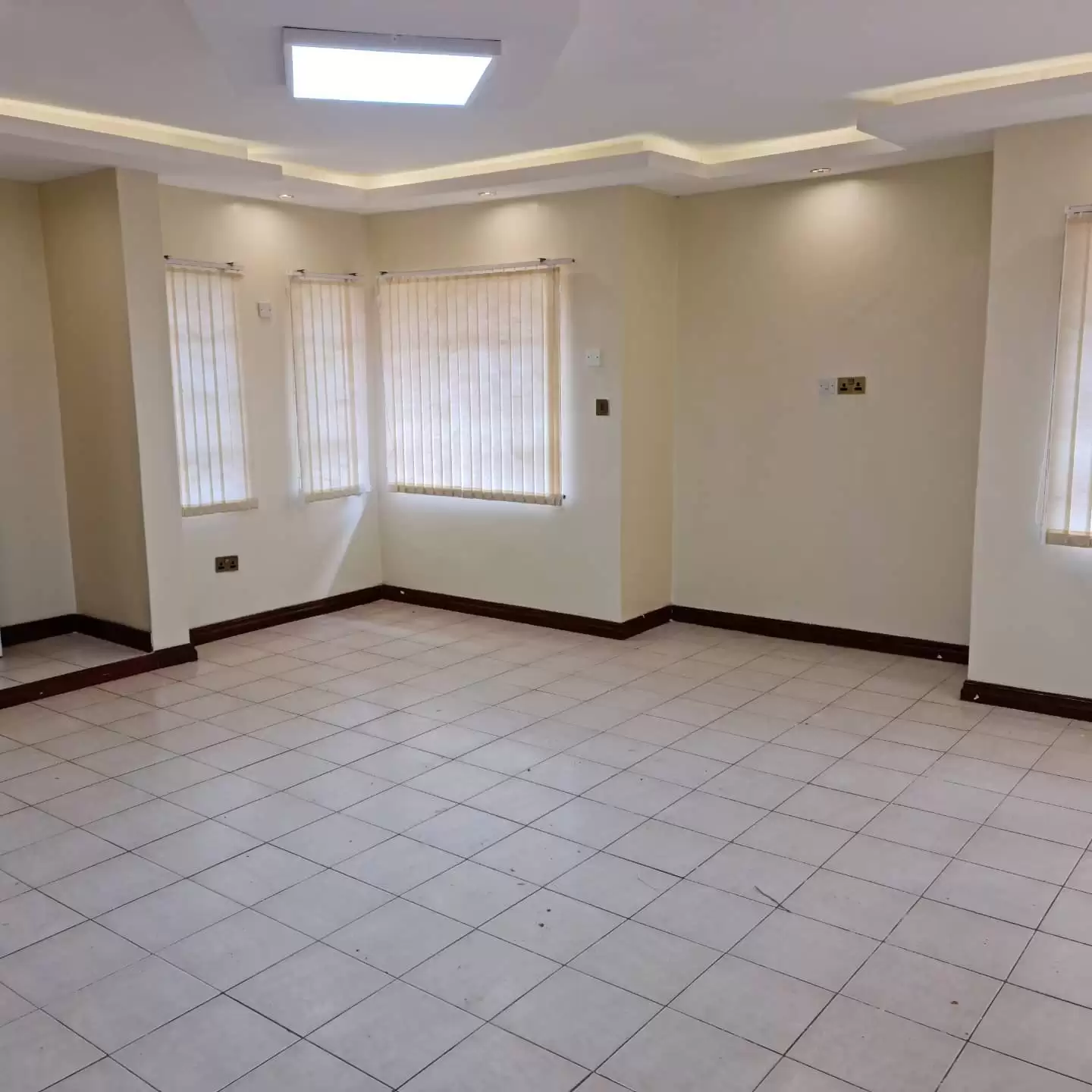 Runda 6 bedroom mansion for rent Image