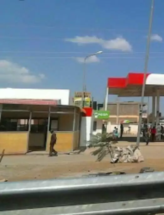 Petrol station for lease to buy in Mai mahiu Image