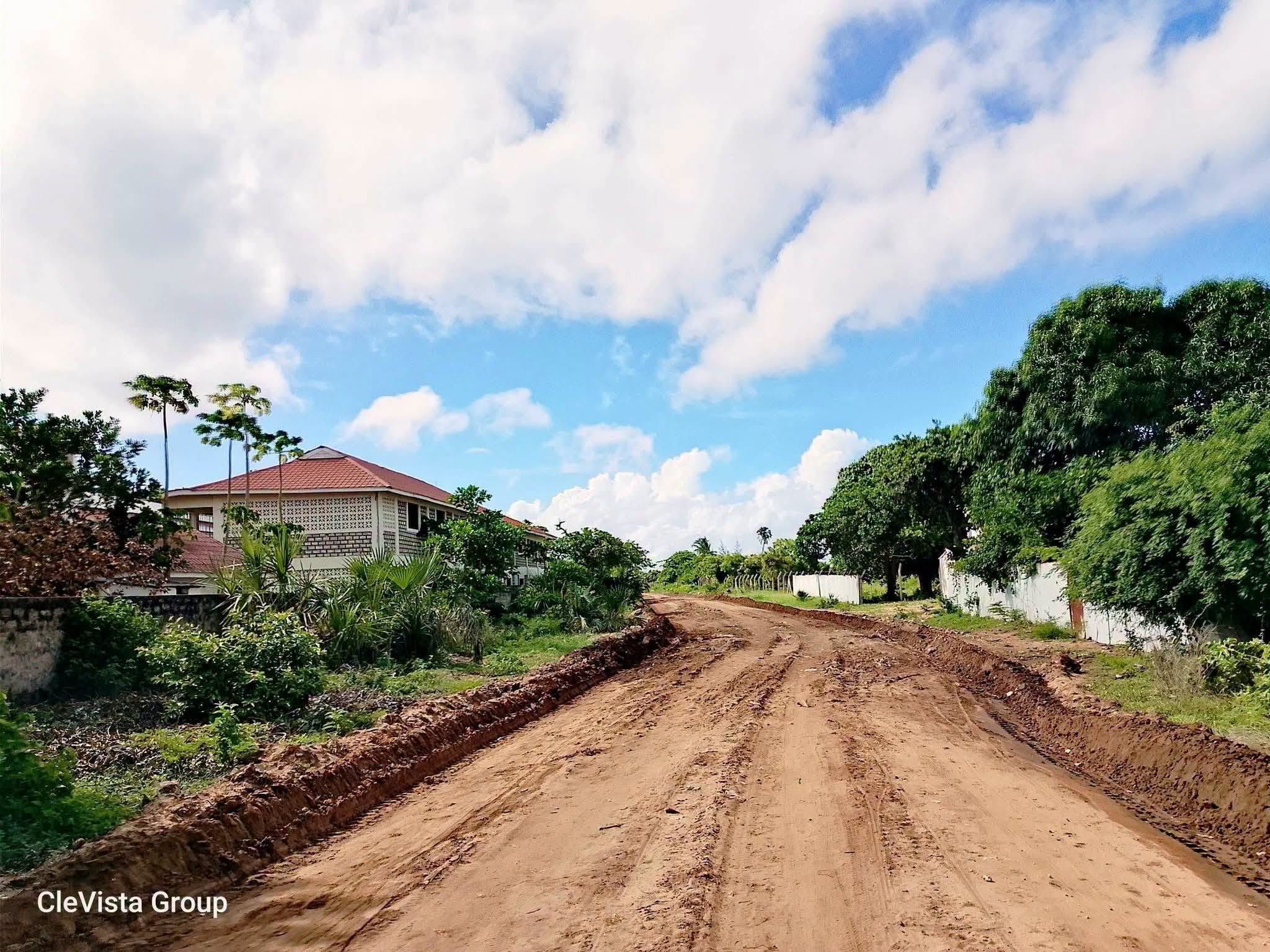 prime 1/8 acre plot for sale in kombani waa Image
