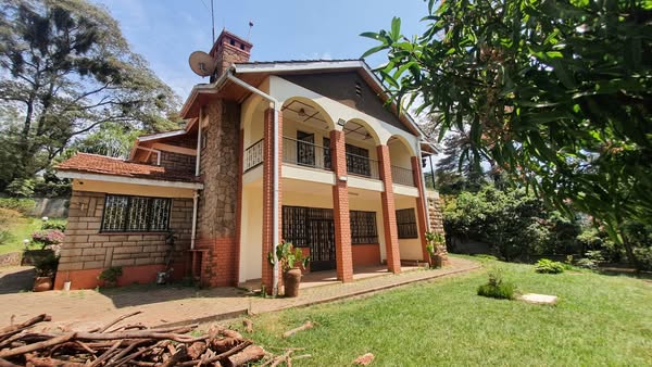 Prime 5 Bedroom Maisonette For Sale in Lavington