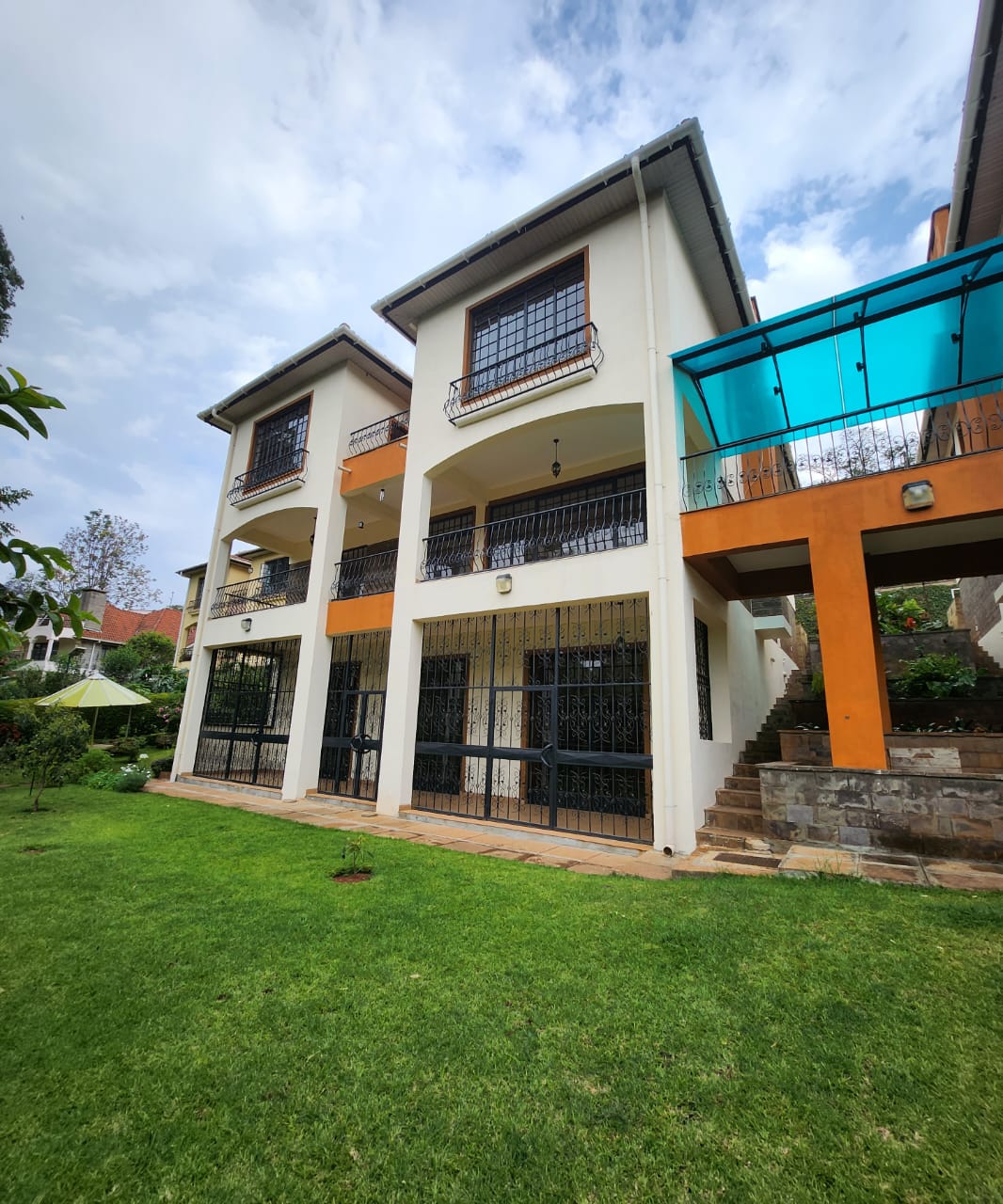 Prime 5 Bedroom Town House, Farasi Lane in LOWER KABETE