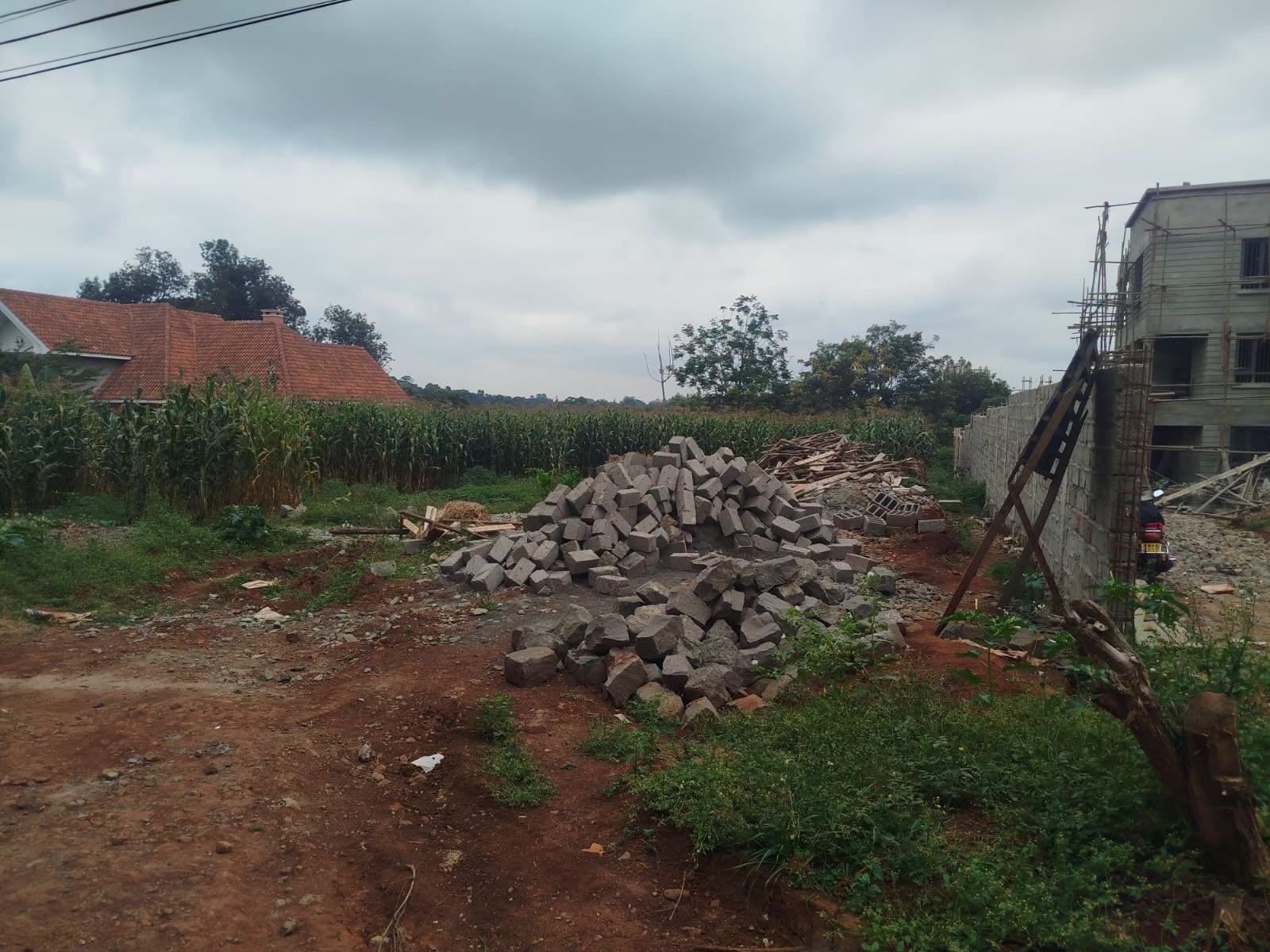 Prime ½ Acre Plot For Sale in karen kcb Image