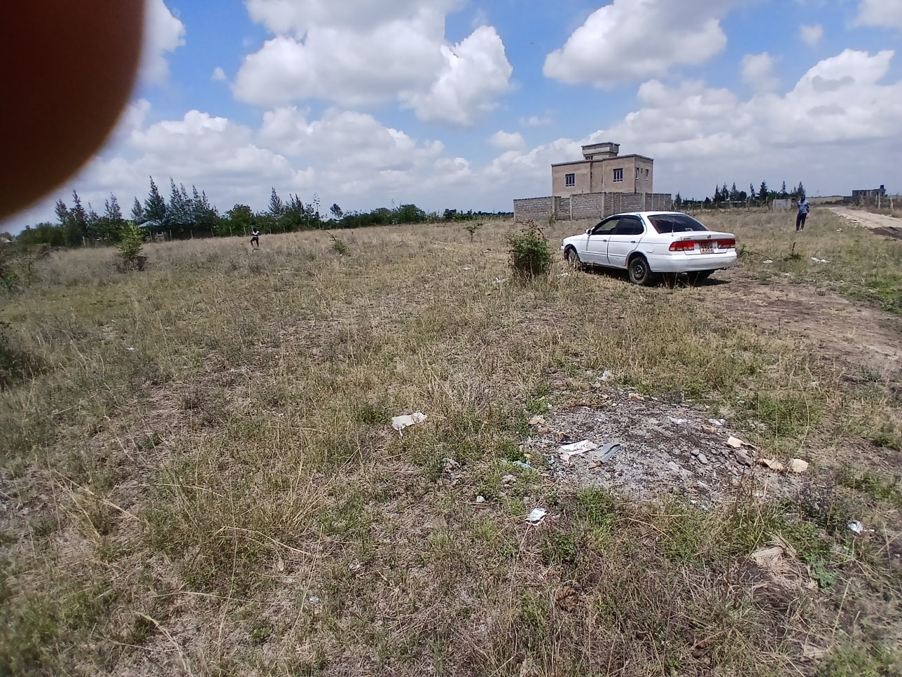 PRIME ¼ ACRE PLOT FOR SALE in Katani (10 min from Utawala)