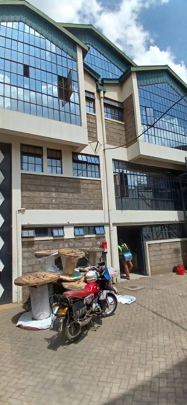 PRIME COMMERCIAL PROPERTY FOR SALE IN NORTH AIPORT ROAD, EMBAKASI Image