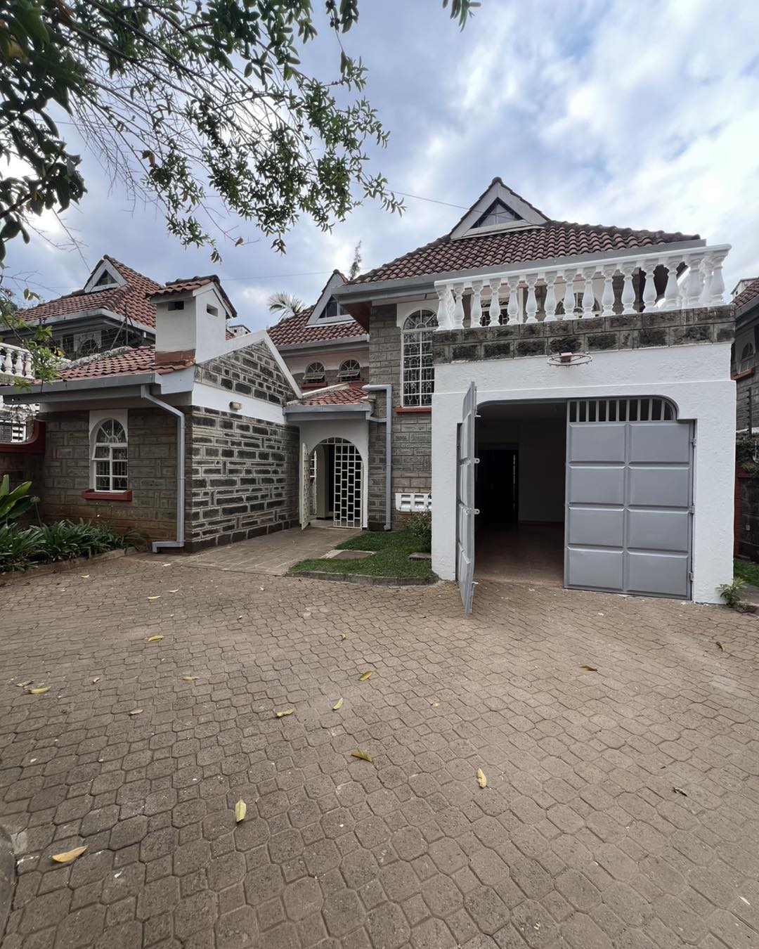 Prime Commercial Property To Let in Lavington