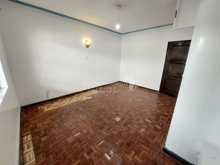 Prime Office on 5 Bedroom Maisonette For Rent in Ridgeways Image