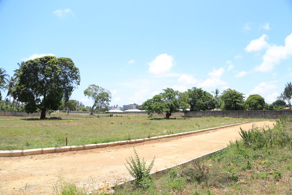 Prime Plots for Sale in Mtwapa β Palm Royale Gardens