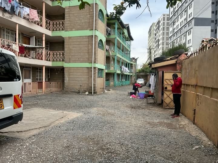 Prime Redevelopment on 0.3 Acres For Sale in South Park, South C Image