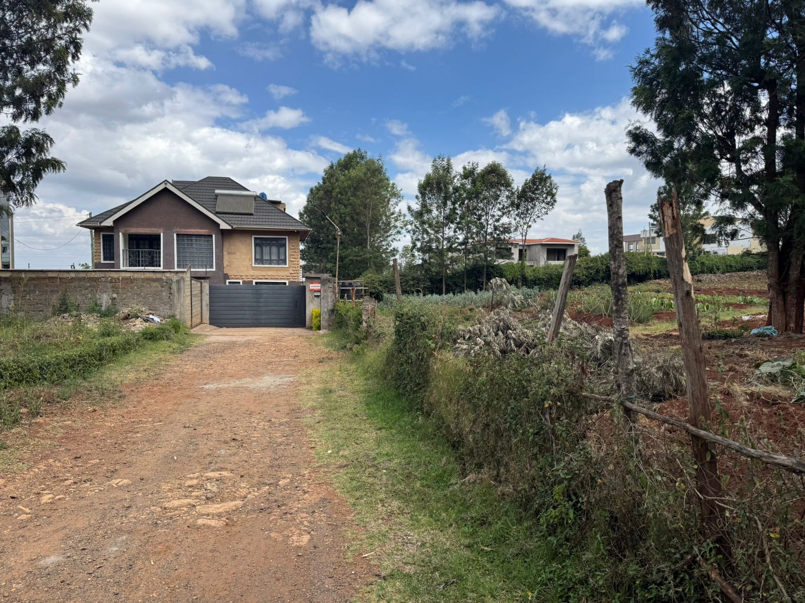 PRIME RESIDENTIAL PLOTS FOR SALE IN KERARAPON 14TH DRIVE WEST Image