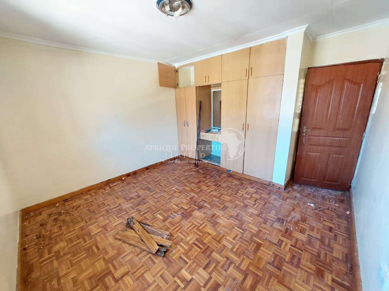 𝟒 𝐁𝐞𝐝𝐫𝐨𝐨𝐦 𝐓𝐨𝐰𝐧𝐡𝐨𝐮𝐬𝐞 – 𝐎𝐰𝐧 𝐂𝐨𝐦𝐩𝐨𝐮𝐧𝐝 Rent in Kiambu Road Image