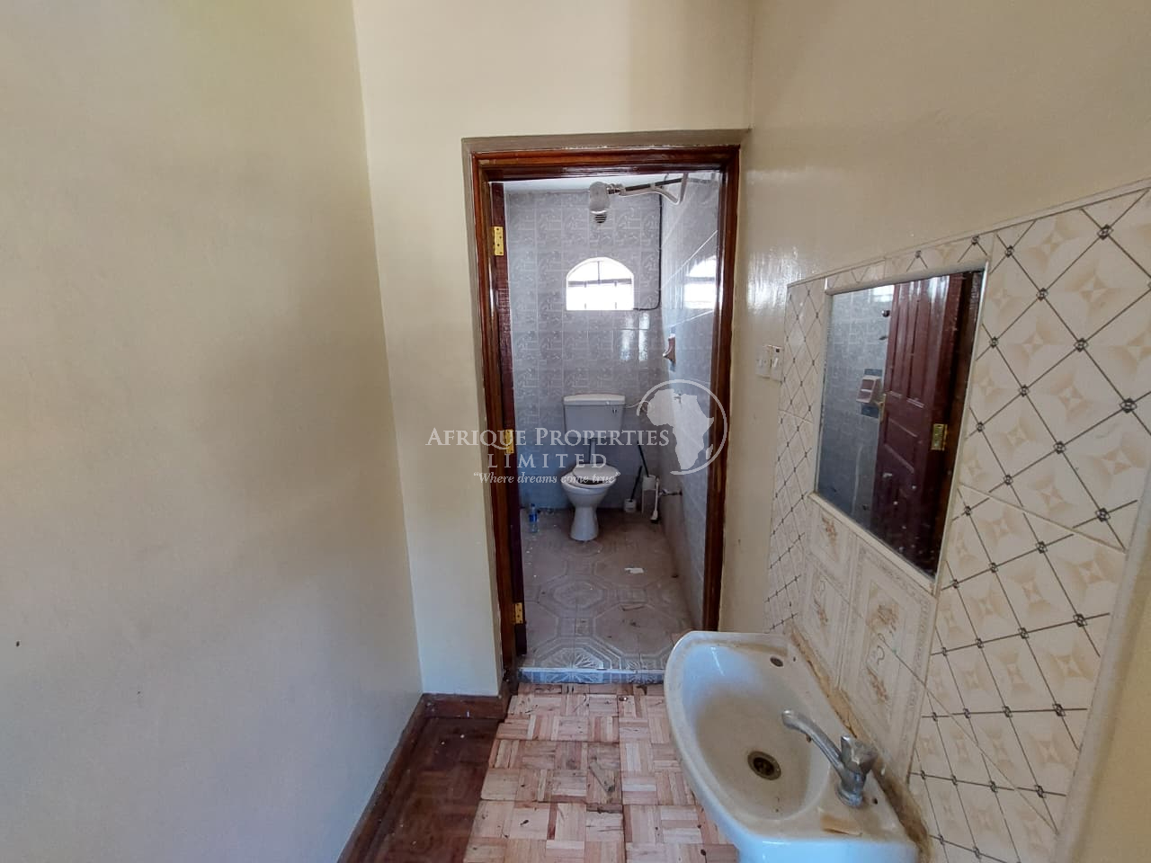 𝟒 𝐁𝐞𝐝𝐫𝐨𝐨𝐦 𝐓𝐨𝐰𝐧𝐡𝐨𝐮𝐬𝐞 – 𝐎𝐰𝐧 𝐂𝐨𝐦𝐩𝐨𝐮𝐧𝐝 Rent in Kiambu Road Image