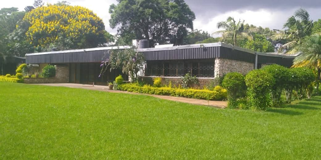 Rustic 4 Bedroom Bungalow For Rent in Old Muthaiga