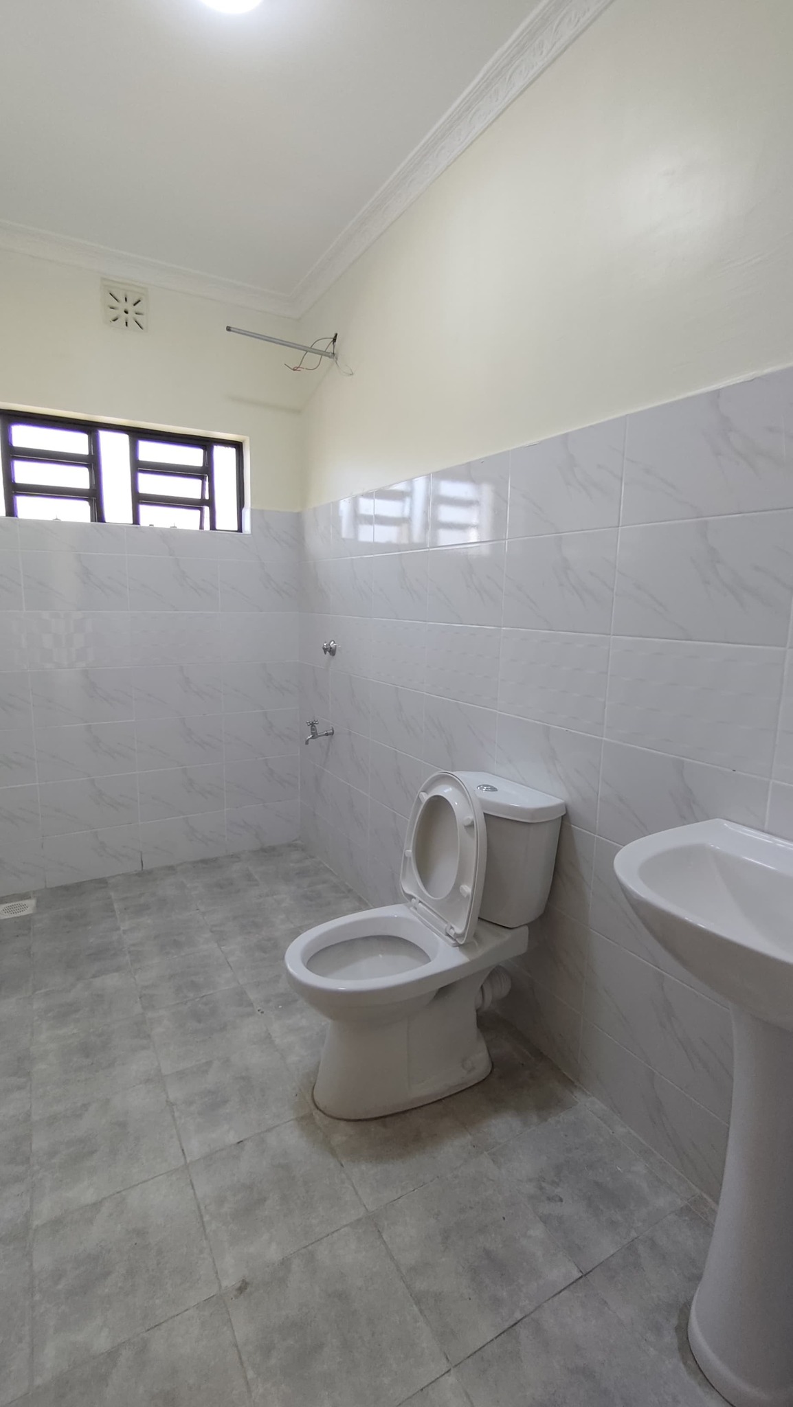 𝗡𝗲𝘄 𝟯 𝗕𝗲𝗱𝗿𝗼𝗼𝗺 (𝗽𝗹𝘂𝘀 𝗦𝗤) 𝗕𝘂𝗻𝗴𝗮𝗹𝗼𝘄 Sale in Kiserian Image