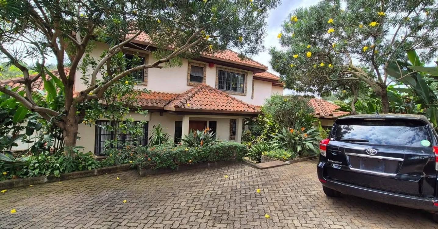 Serene Luxury 4 Bedroom Maisonette For Sale in Runda Image