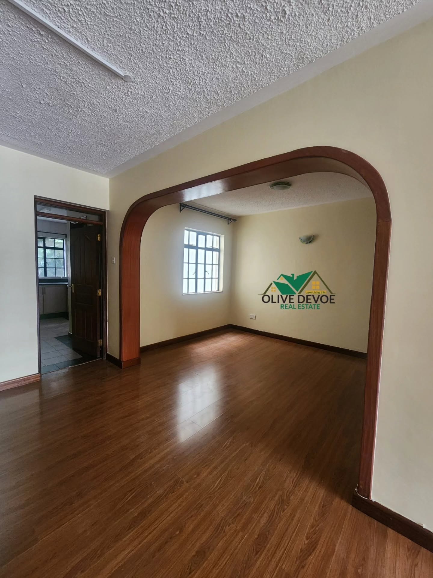 Spacious 2 bedroom all ensuite apartment to let in Kileleshwa Image