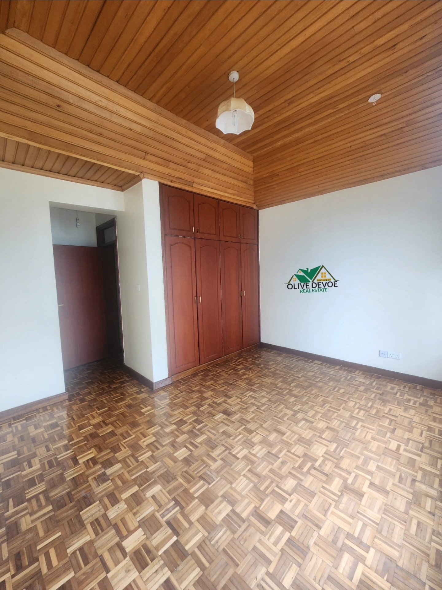 Spacious 2 bedroom All ensuite penthouse apartment to let in Kilimani
