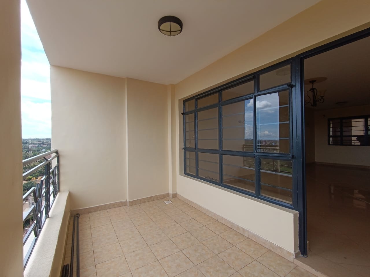 Spacious 2 bedroom apartment for rent in Garden Estate