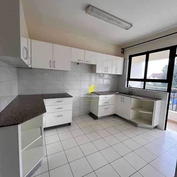 Spacious 2 bedroom apartment master en-suite +Dsq to let along Ngong Road