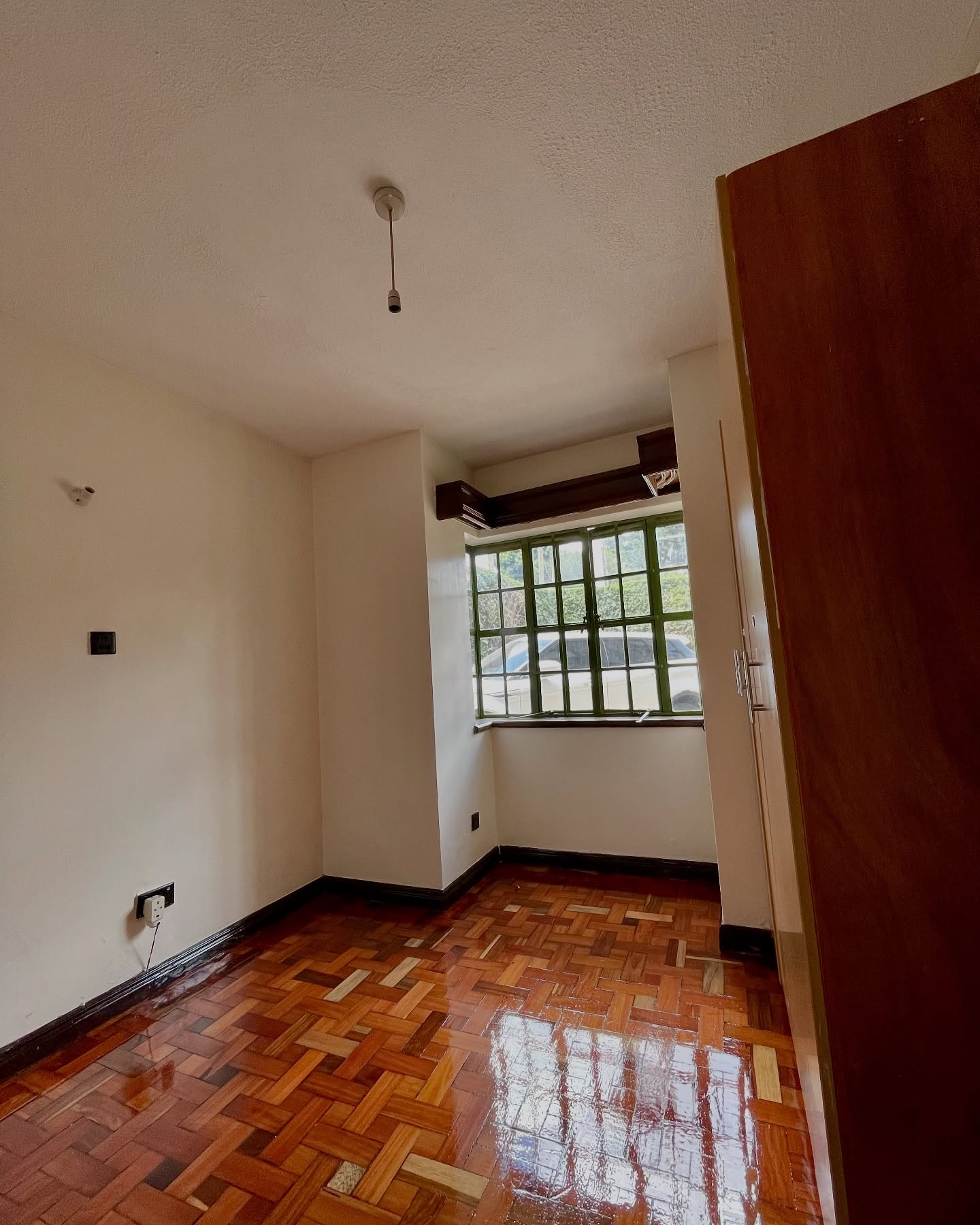 Spacious 2 bedroom apartment plus study for rent in Kileleshwa