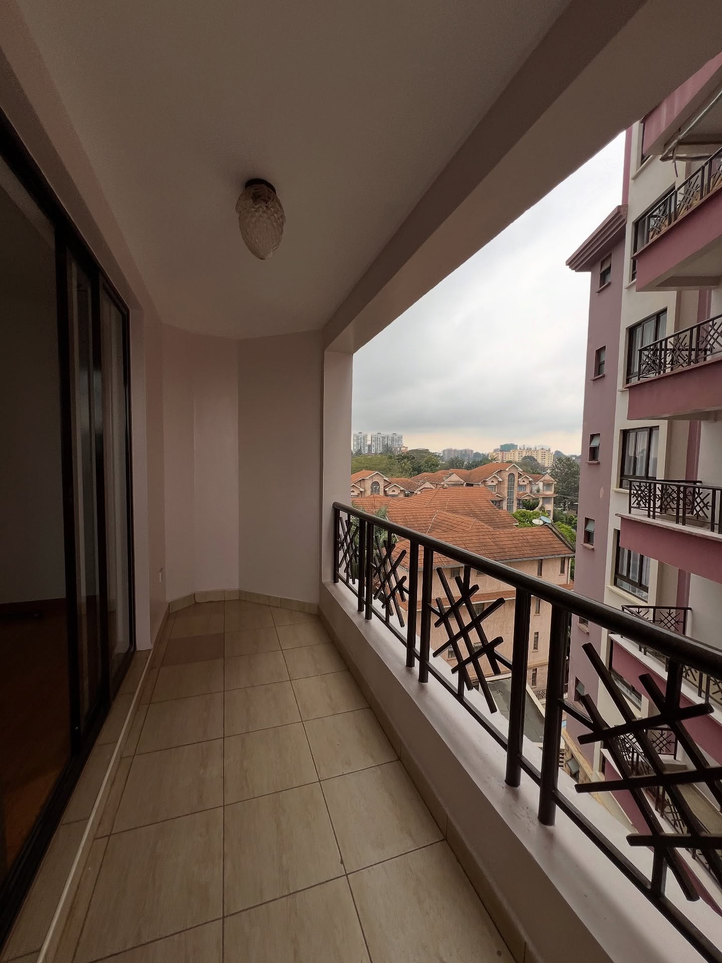 Spacious 2 bedroom apartment to let in the heart of kilimani Image