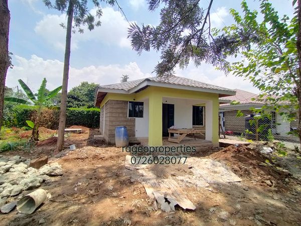 Spacious 2 bedroom cottage /bungalow, to let in Karen