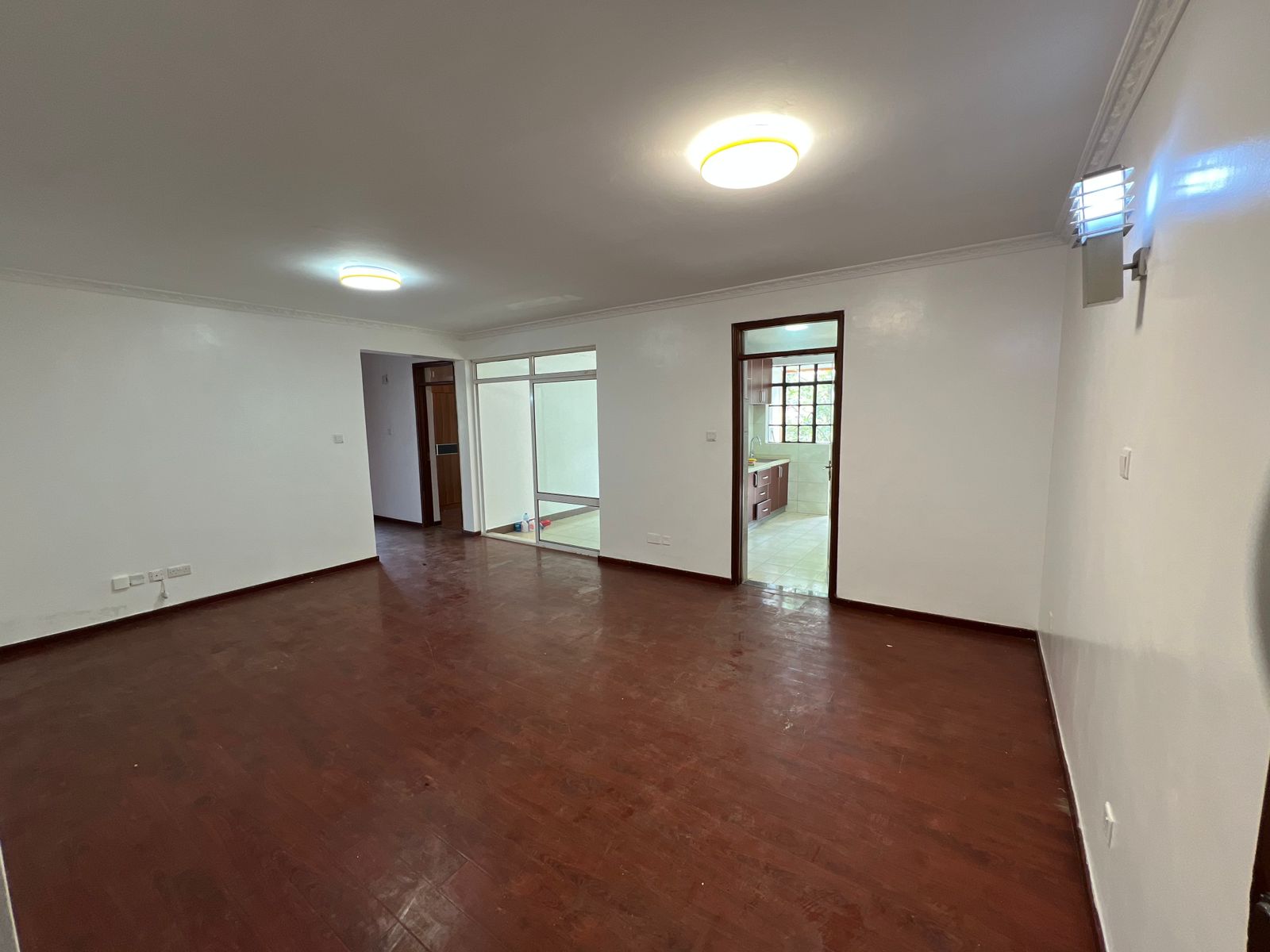 Spacious 3 bedroom 3 washrooms for rent in Lavington Image