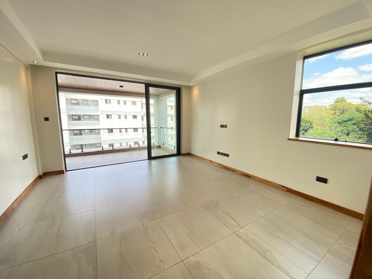 Spacious 3 bedroom Apartment + DSQ in Spring Valley Image