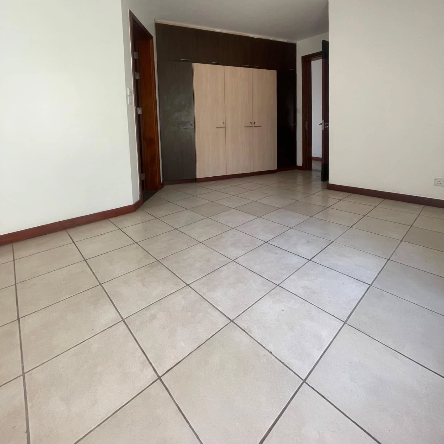 Spacious 3 Bedroom Apartment for Rent in Parklands Image