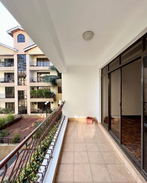 Spacious 3 bedroom apartment for rent near Westgate