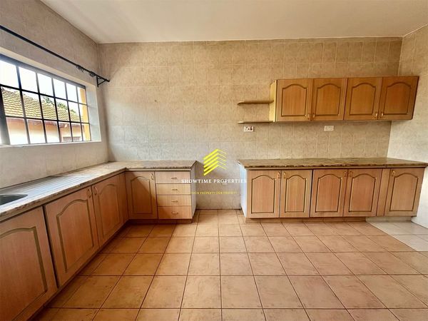 Spacious 3 bedroom apartment Master en-suite to let in Kileleshwa