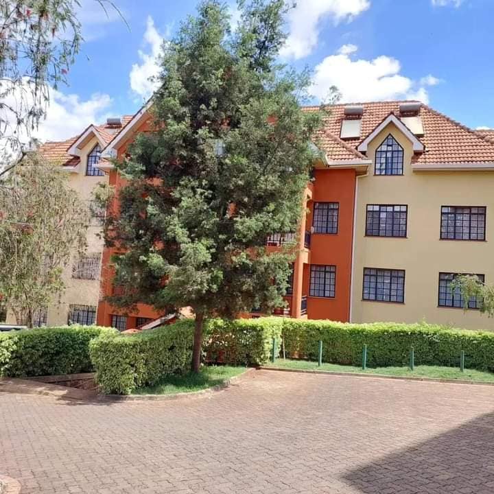 Spacious 3 Bedroom Apartment On Quick Sale in Fourways Junction Estate, Kiambu Road