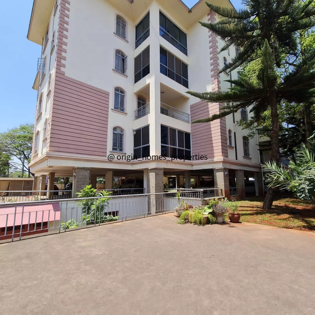 Spacious 3-Bedroom Apartment Plus Detached DSQ For Sale In Riverside