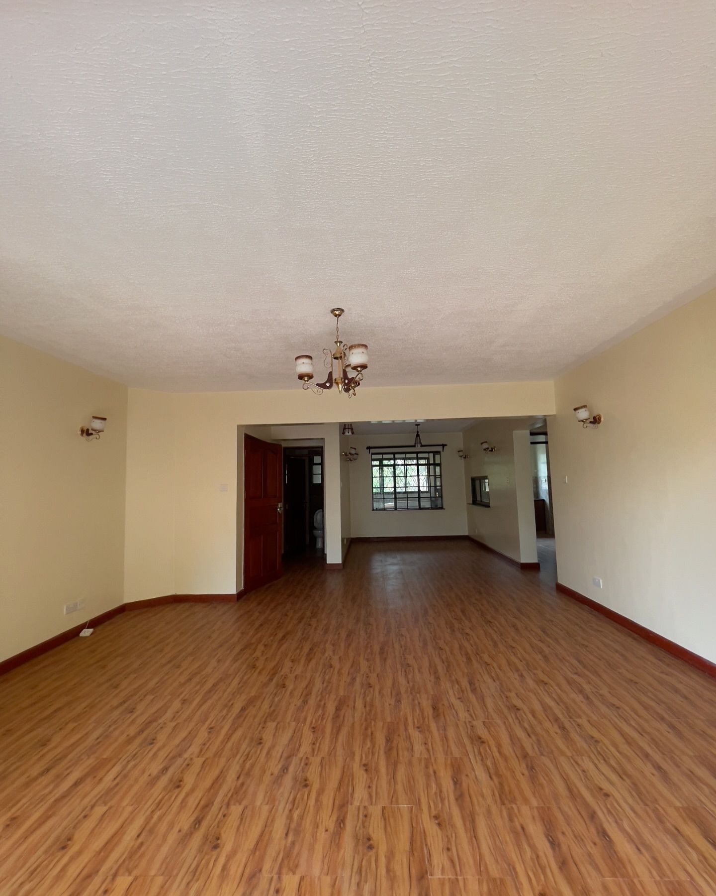 Spacious 3 bedroom apartment plus Dsq to Let in Lavington Image