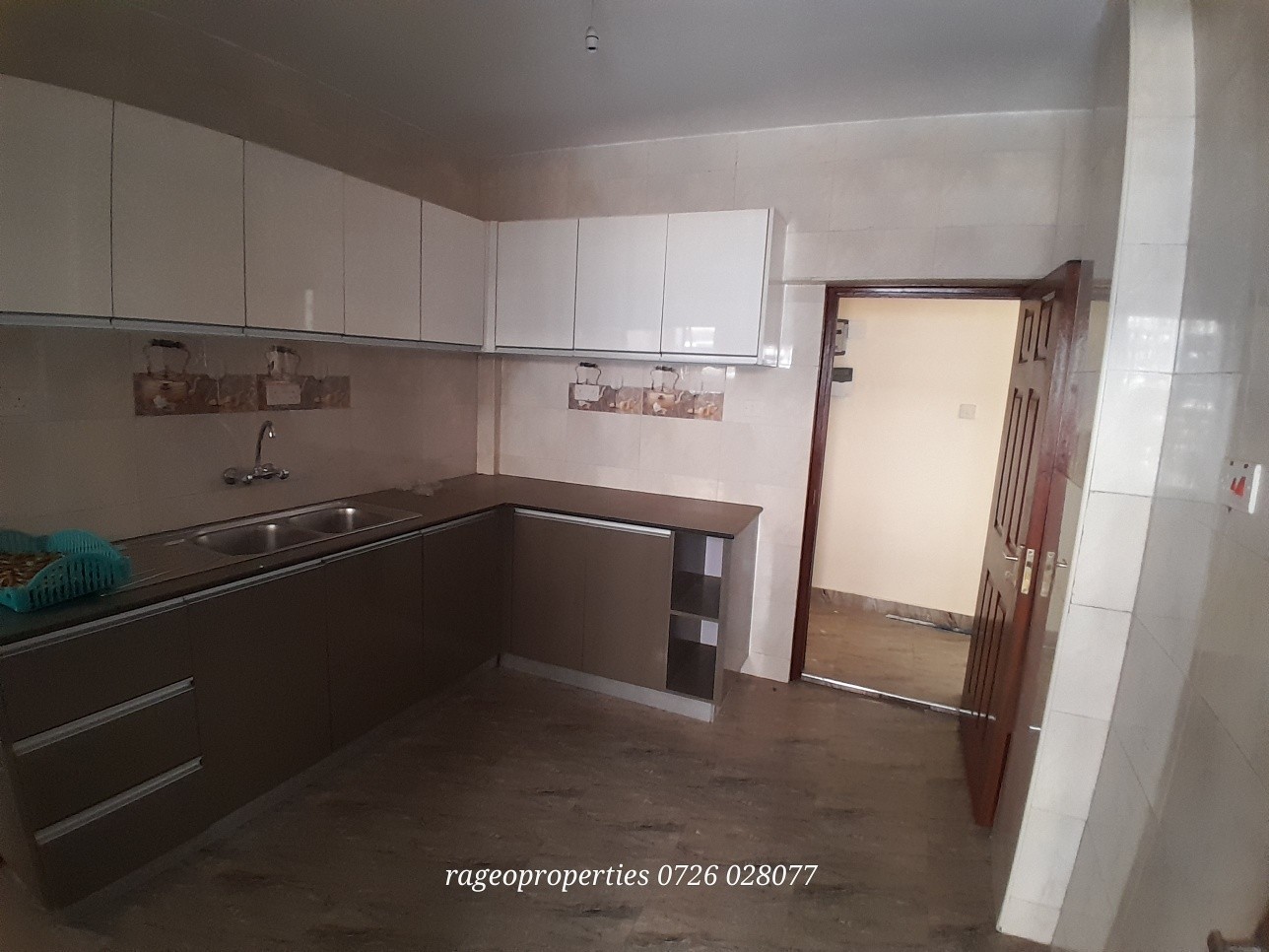 SPACIOUS 3 BEDROOM APARTMENT + SQ TO LET – KILIMANI / NGONG ROAD Image