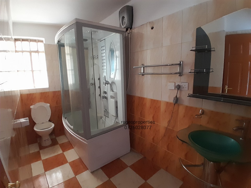spacious 3 bedroom apartment to let in Langata Image