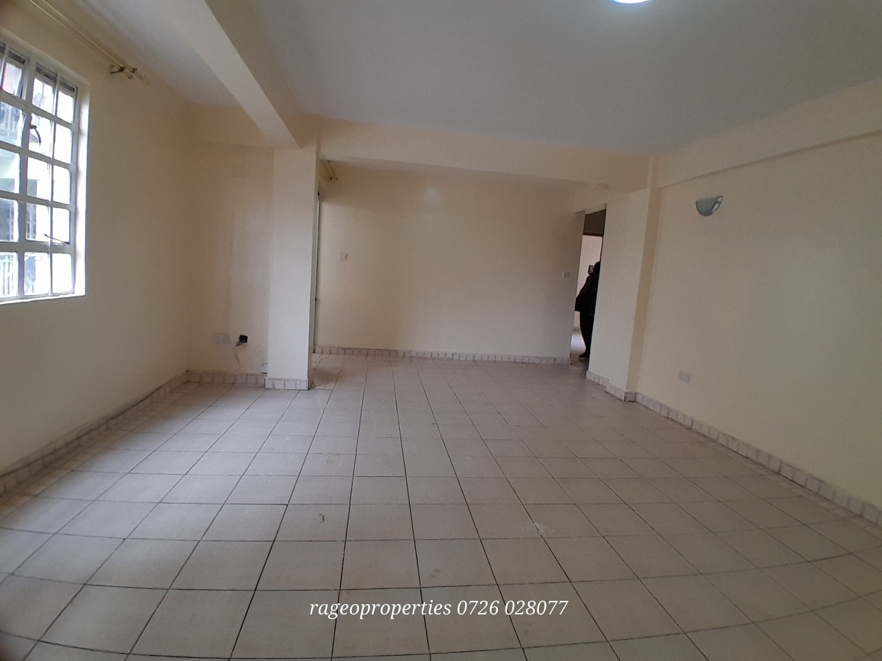 spacious 3 bedroom apartment to let in Nairobi West Image