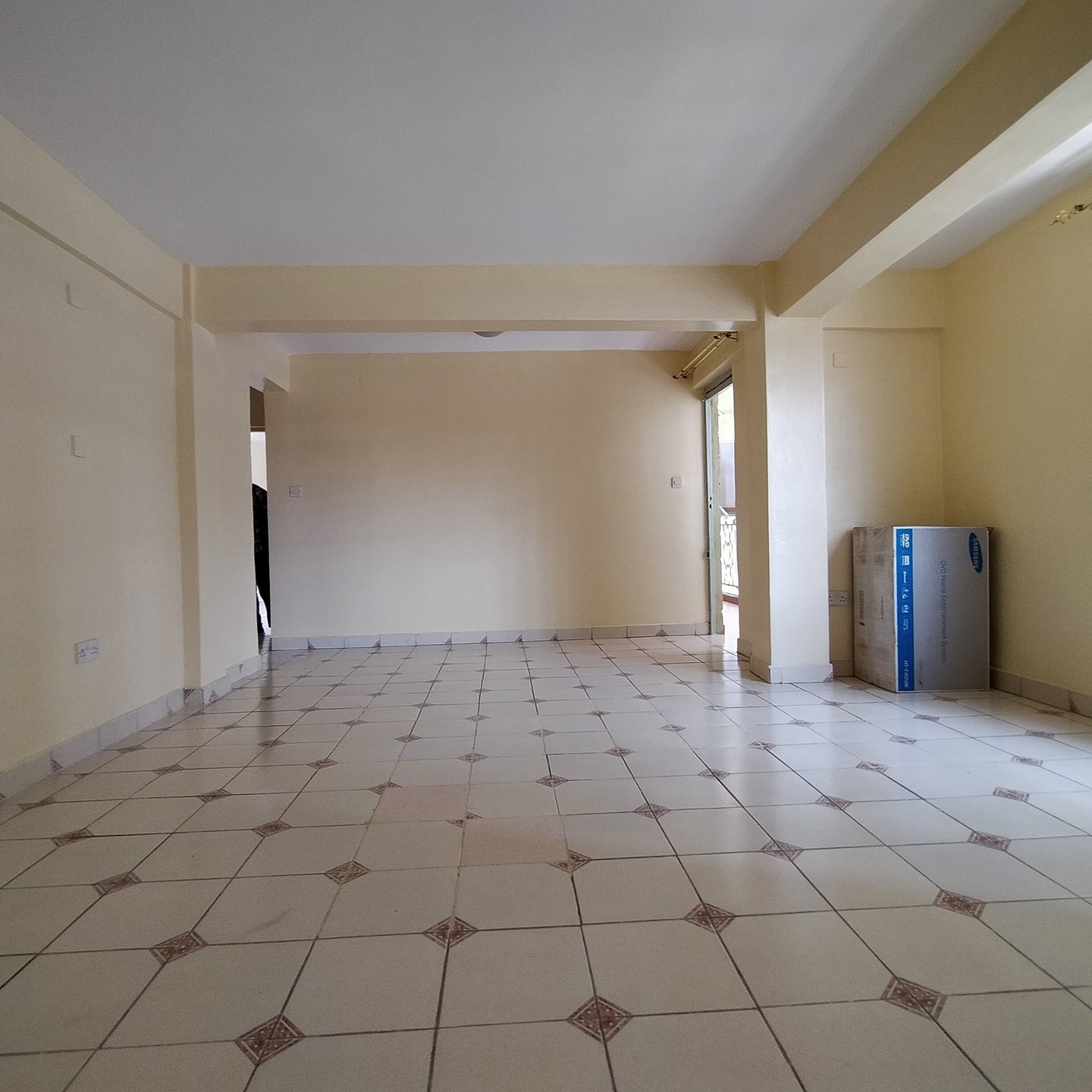 spacious 3 bedroom apartment to let  in Nairobi West