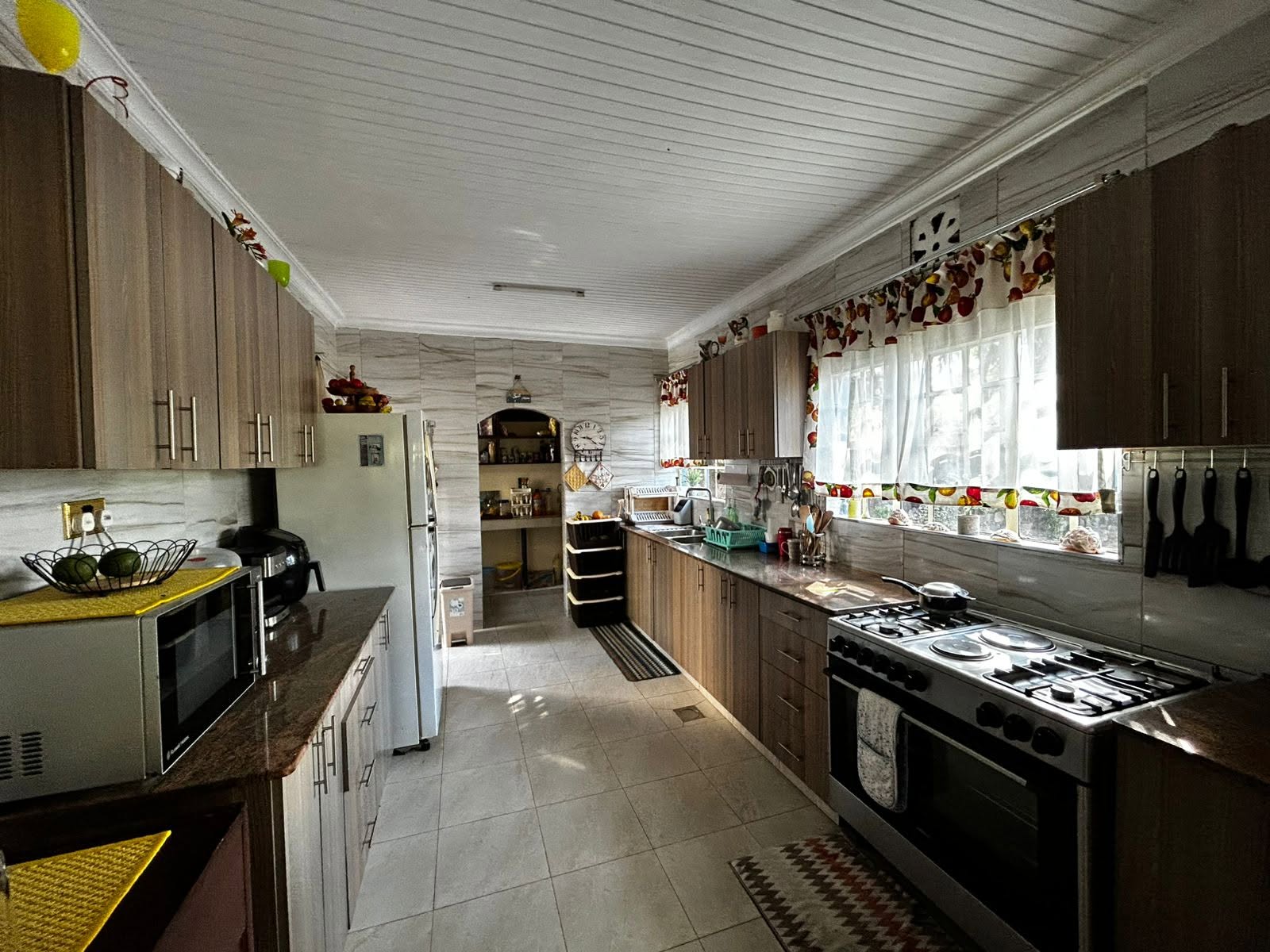 spacious 3 bedroom bungalow on 0.5 acre for sale in thogoto, gikambura