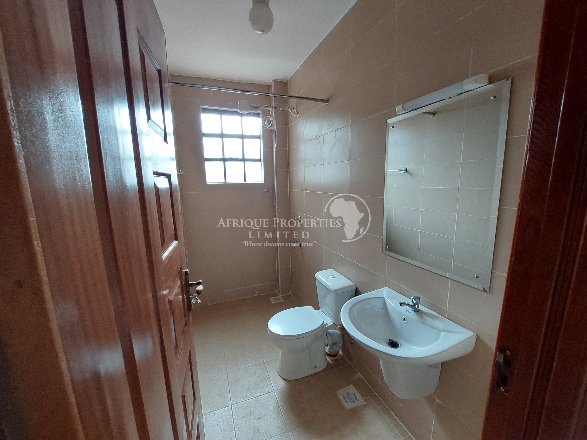 Spacious 3 Bedroom Maisonette For Rent in Thome Estate Image