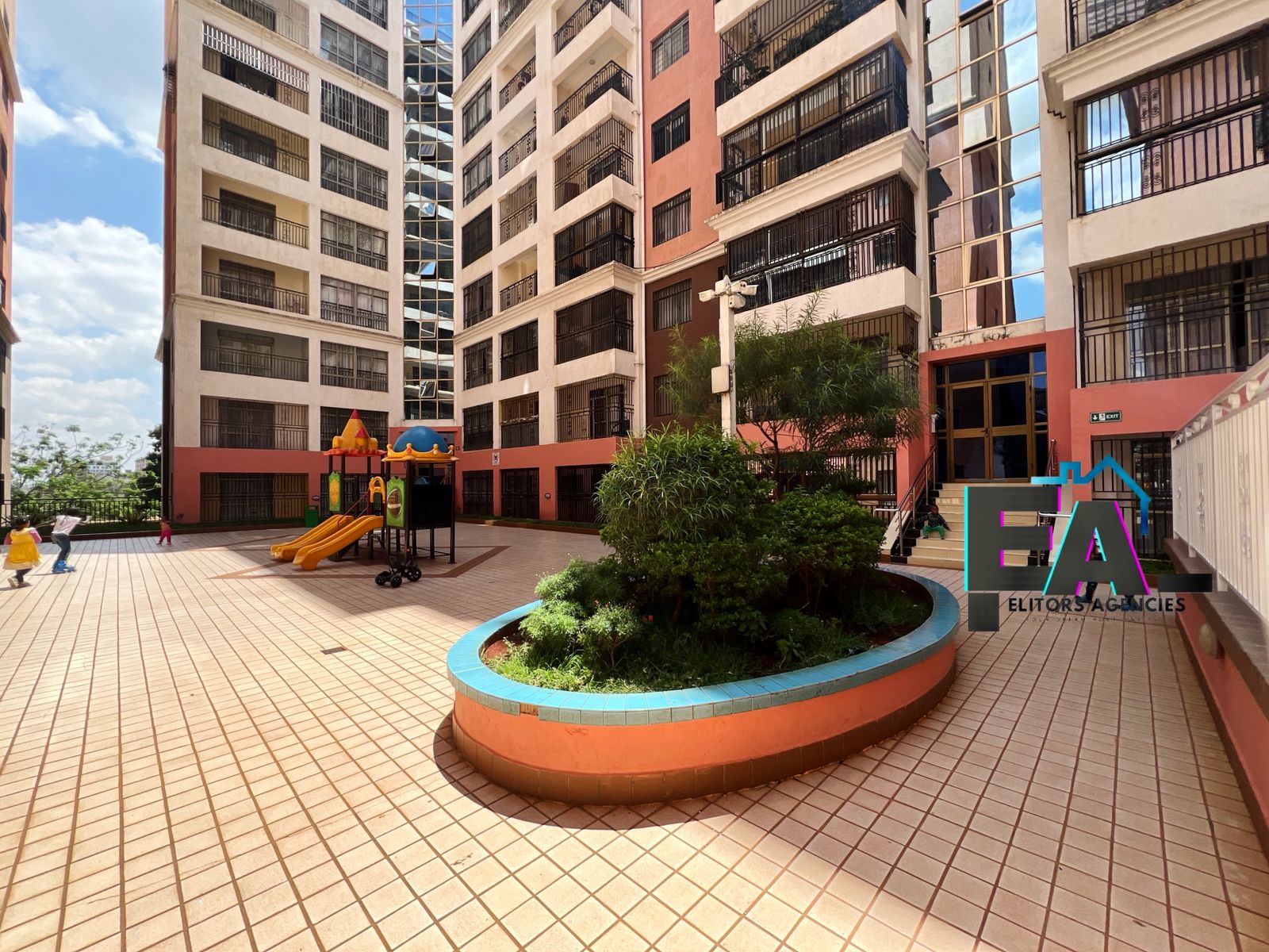 Spacious 4 bedroom all ensuite plus dsq for rent in Lavington with a swimming pool Image