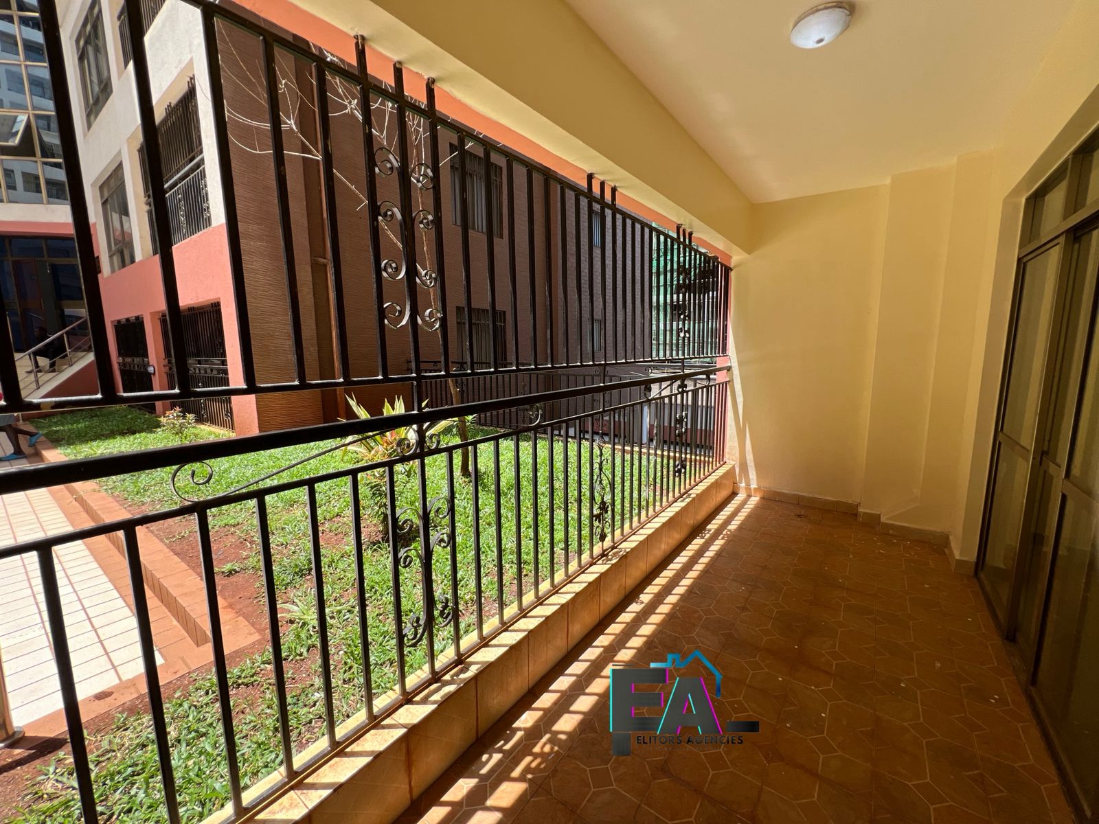 Spacious 4 bedroom apartment all ensuite plus dsq for rent in Lavington