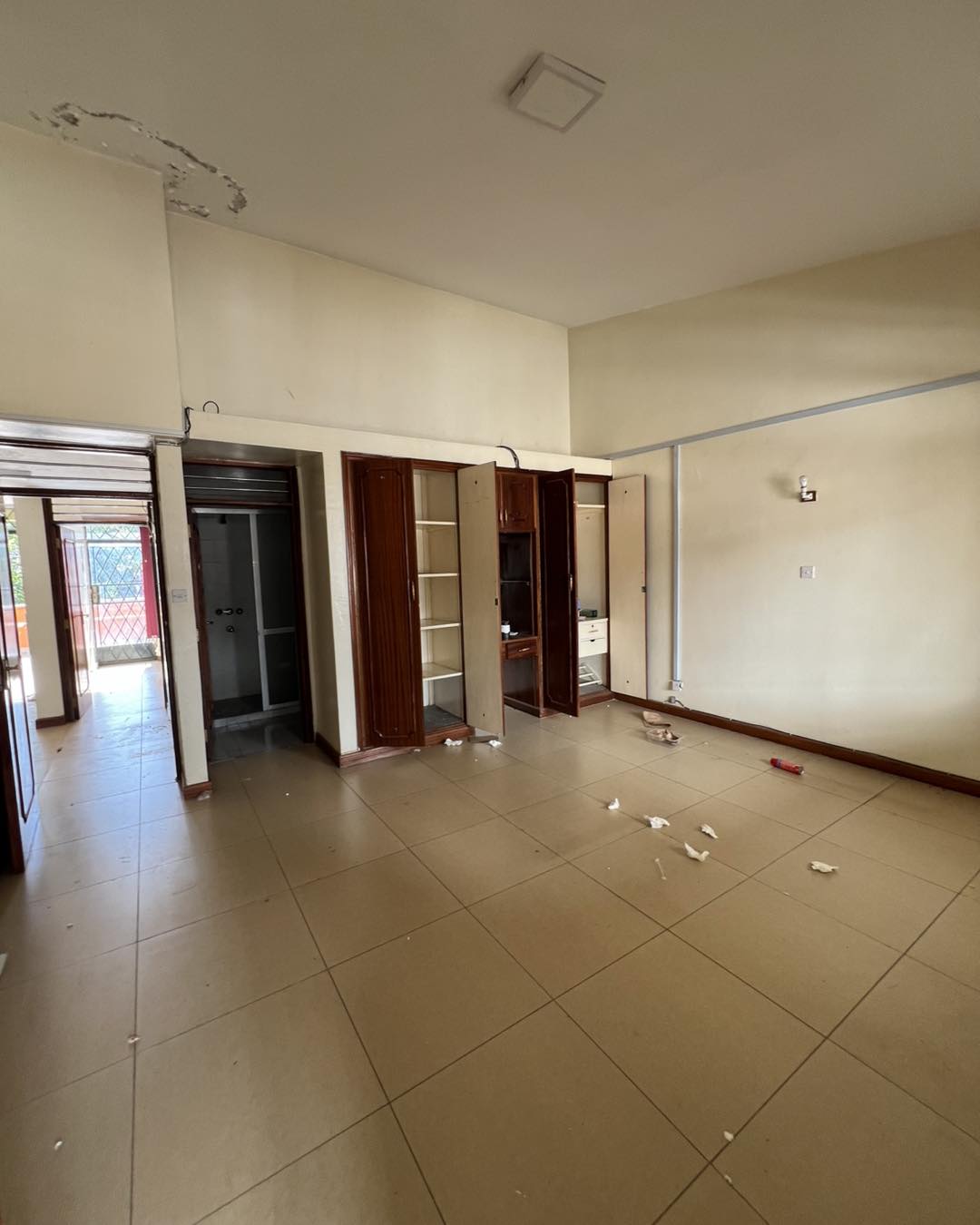 Spacious 4-Bedroom + DSQ Commercial Maisonette To Let in Westlands Image