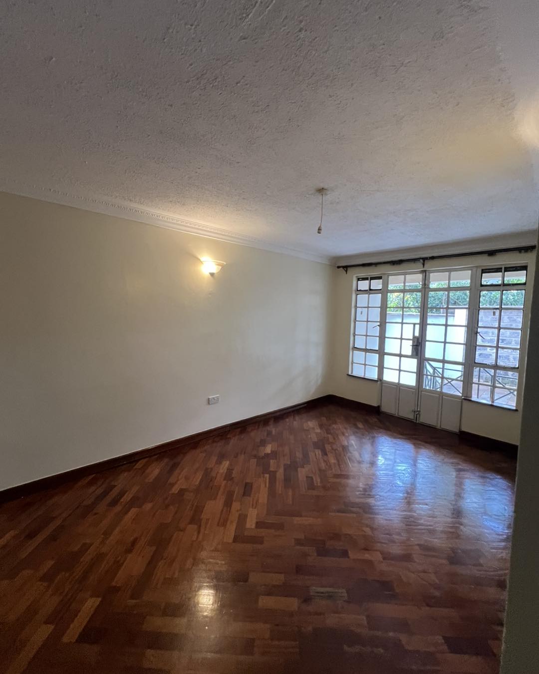 Spacious 4-Bedroom + DSQ Townhouse To Let in Lavington Image
